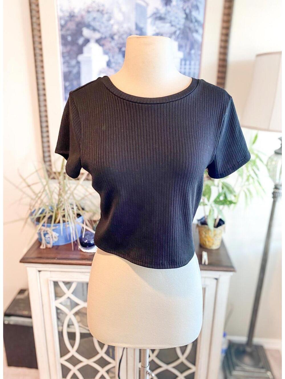 Black Ribbed Crop Top Women XL Crisscross Back Tie Short Sleeve